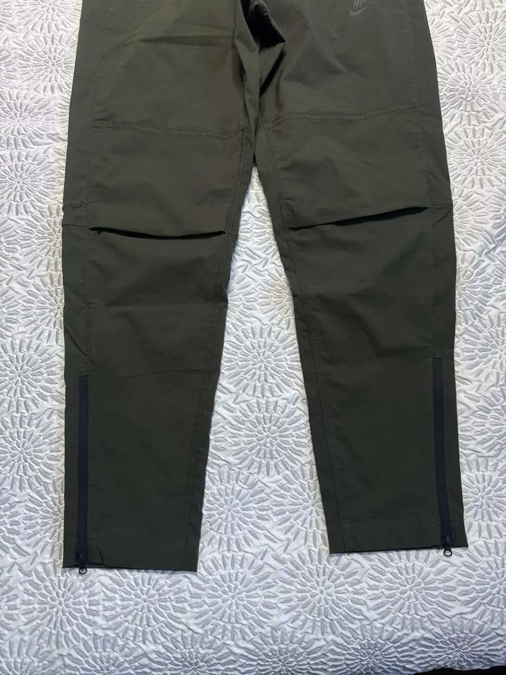 Nike Tech Woven Pants Olive Sequoia Green HM8241-355 Men's Size XS